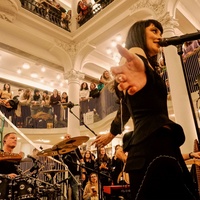 Sunt a nimănui - Live @ Carusel