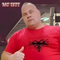 Felszállt a vonatra