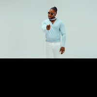 Carro preto é di quenha