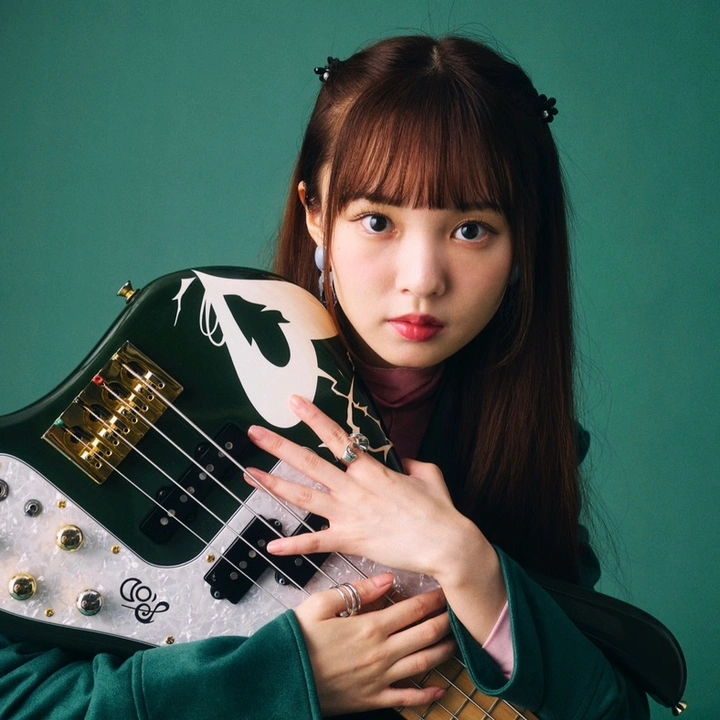 mina_gf_band