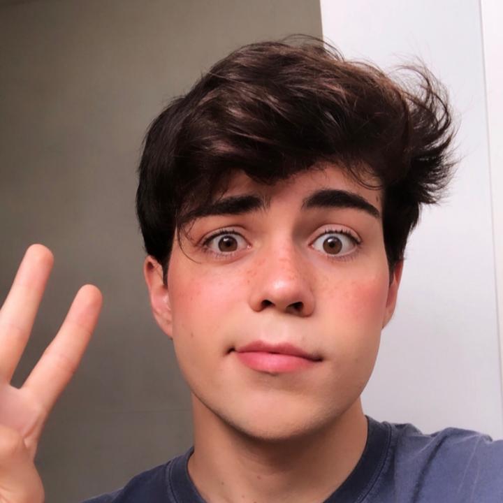 The Profile Image Avatar of benjikrol.es - Benji Krol