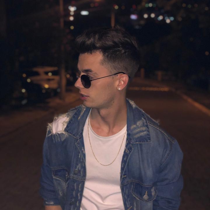 The Profile Image Avatar of kevinwmello - Kevin Weschenfelder