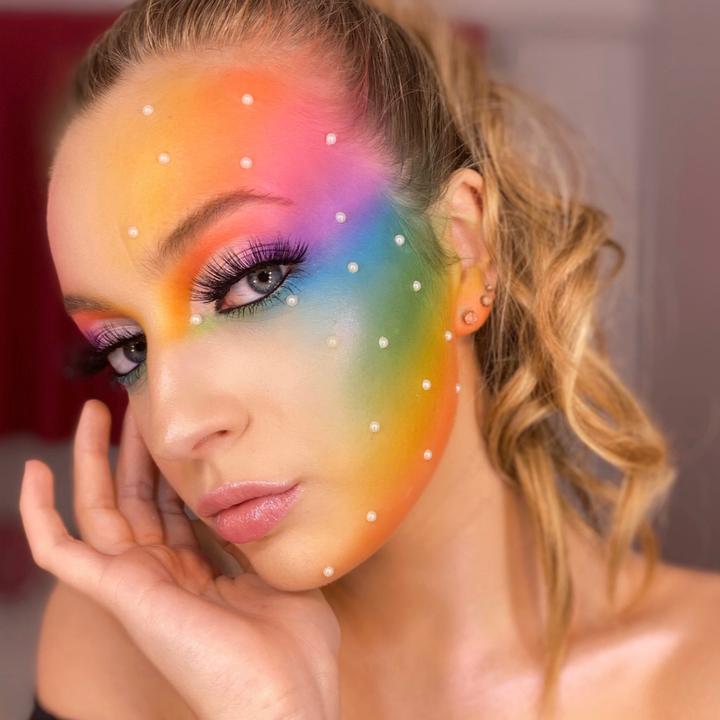 The Profile Image Avatar of yulisar_makeup - Yuli Sar 