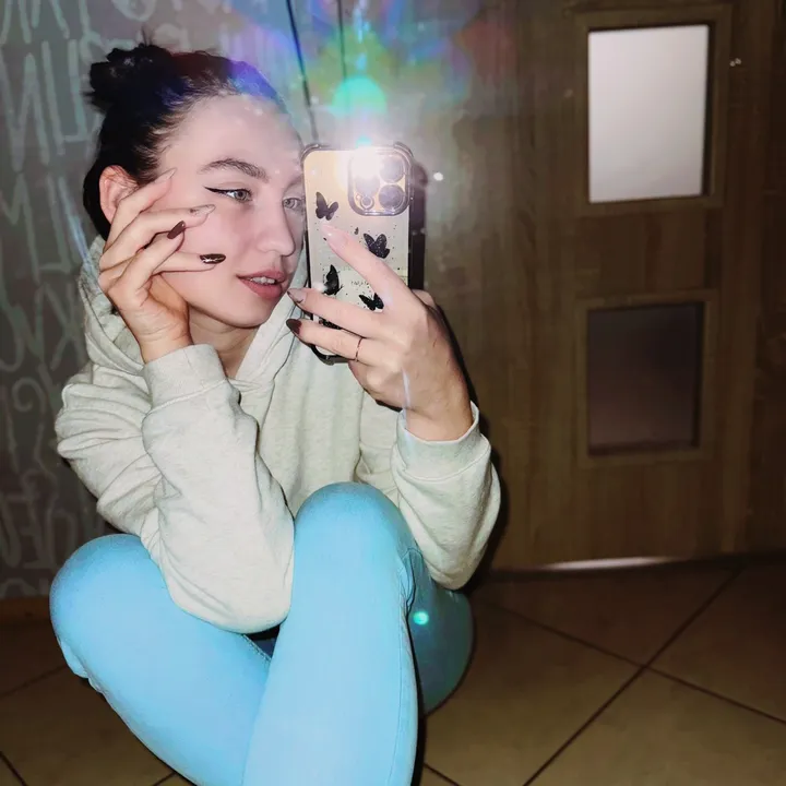 _e_m_i_g_r_a_n_t