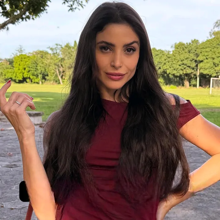 meninamaya01